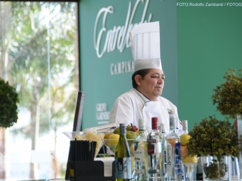 Chef Ungaretti em Ação. - Confraria D'ella Vitória Buffet Campinas SP - 26